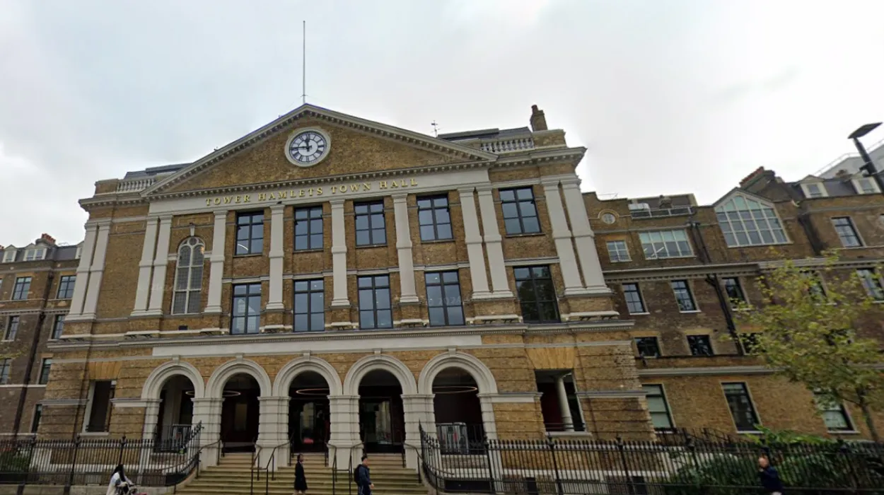 Court Upholds Tower Hamlet Homelessness Database Legality – 2025 Ruling