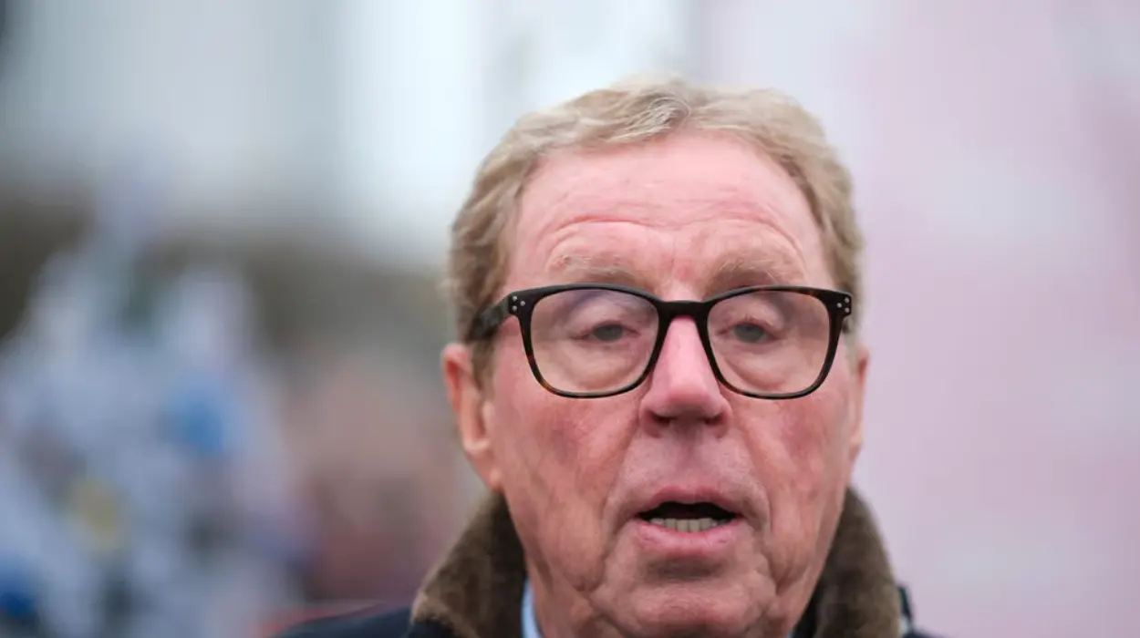 Redknapp Predicts Sullivan to Sell West Ham Amid Crisis